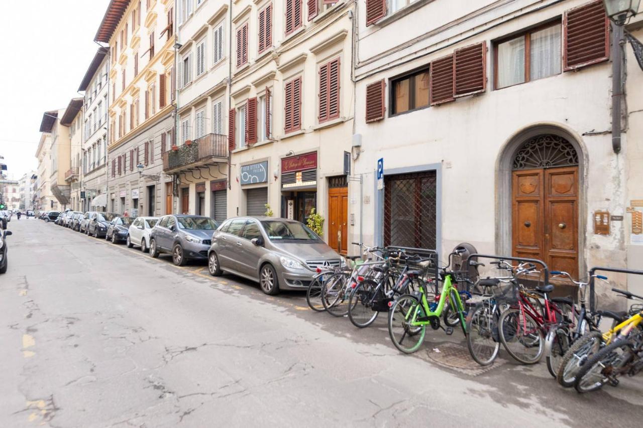 Love Weekend Near Piazza Ognissanti Флоренция Стая снимка